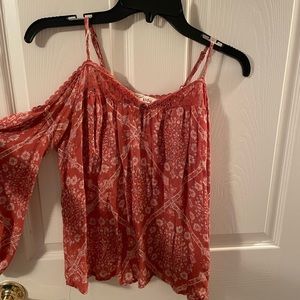 Long sleeve off the shoulder tee